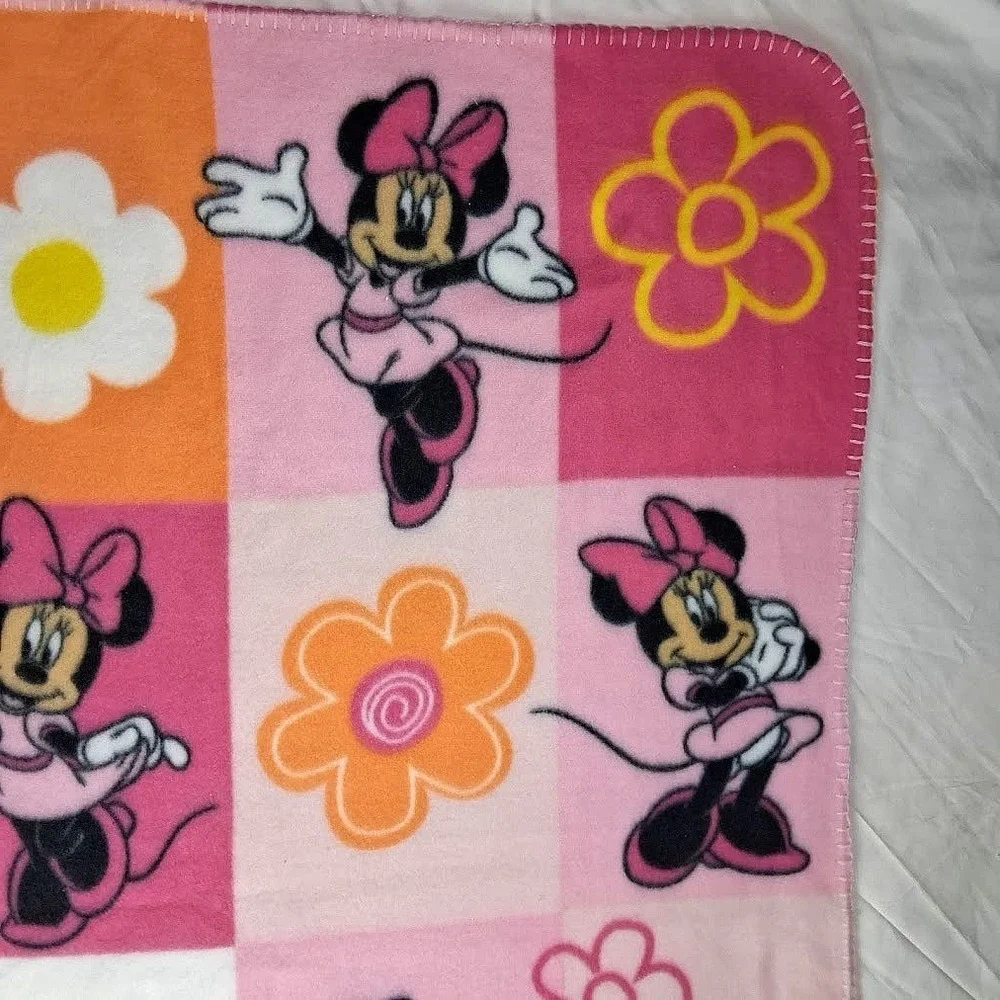 Disney Baby Pink Yellow Orange Minnie‎ Mouse Fleece Blanket Thin Flower NEW